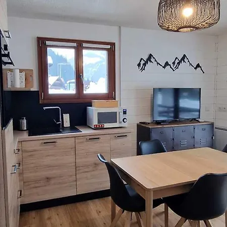 2 Pieces 4 Pers A 100m Du Telesiege Du Linga - Fr-1-676-236 * Chatel